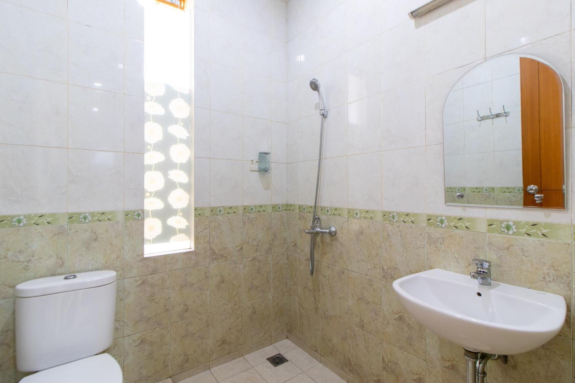 Family Only With View - De Reiz Spring Hills Syariah 4br